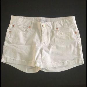 White denim short